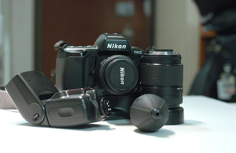 華為手機宣傳照用單反代替內(nèi)置的石英晶振要道出真相了