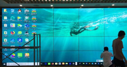 智能顯示屏升級(jí)轉(zhuǎn)變的過(guò)程中一直都有晶振默默跟隨